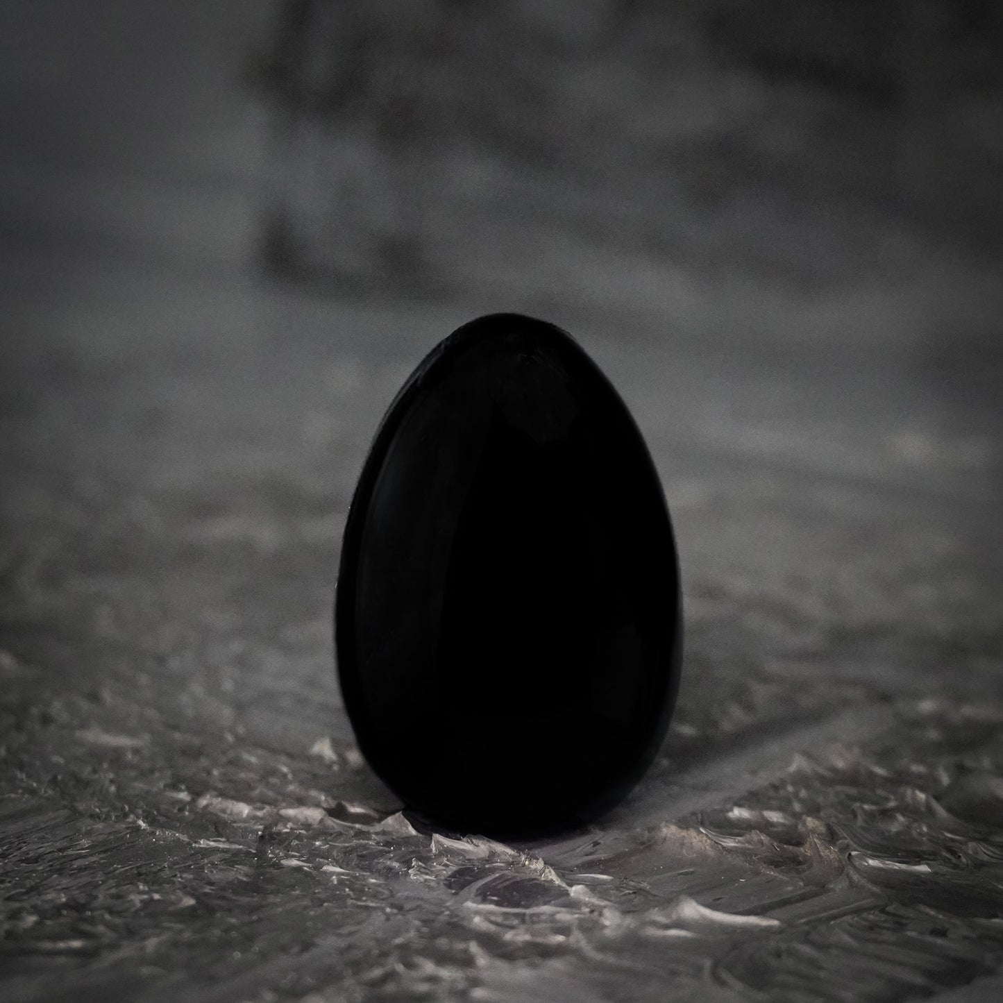 YONI EGG OSSIDIANA