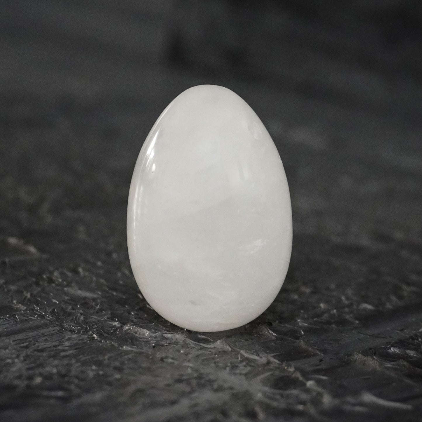 YONI EGG QUARZO BIANCO
